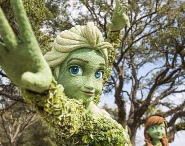 《冰雪奇緣園藝雕像》這次Elsa不是降雪而是灑鮮花唷