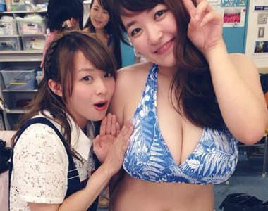 《I級神話柳瀬早紀》為了妳我願意當胸奴聖鬥士<(‵▽′)>