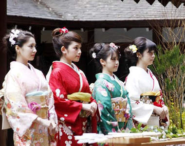 《新成人憧憬的日本女星Top 10》最理想的成熟女性又是怎樣的呢？