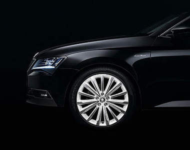 《Skoda Superb Black Crystal》晶瑩剔透好概念