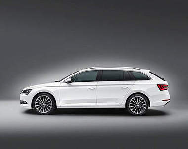大肚量《Skoda Superb Combi》還多了迷人翹屁屁