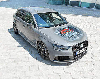 《Audi RS3 Sportback》還有哪裡可以換成碳纖維呢