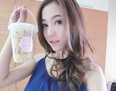 《美眉泰正點》jammie是個喜歡喝星巴克的美女