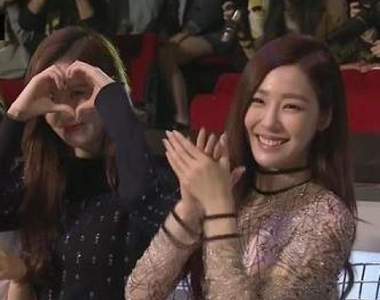 《Tiffany》在MAMA上的漏網鏡頭 怎麼看都好可愛♥