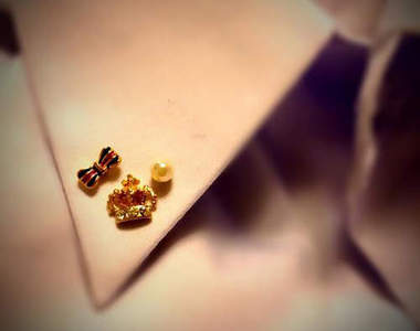 《衣領耳環》不用打耳洞也一樣能戴耳環的創意用法