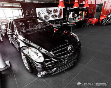 Carlex Design改造《Mercedes-Benz R63 AMG》精彩的可不能只有身手