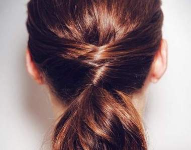 春季新流行《交錯馬尾》我要把青春尾巴綁在頭上XD