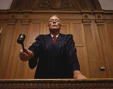 《社交焦慮症內心世界》出門就像接受審判一樣可怕