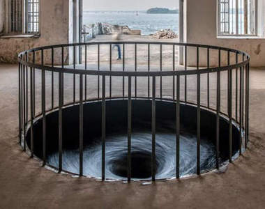 印度的《室內漩渦》跳下去會通往異世界嗎？