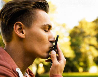 《手機族才懂的事》手機是一個很神聖的存在(笑)