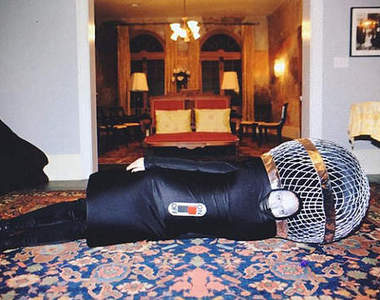 《好萊塢萬聖節》連麥克風都參加了化妝舞會？！