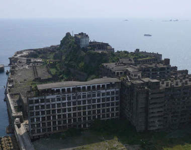 恐怖電影、遊戲的聖地《軍艦島巡禮》光看就頭皮發麻……