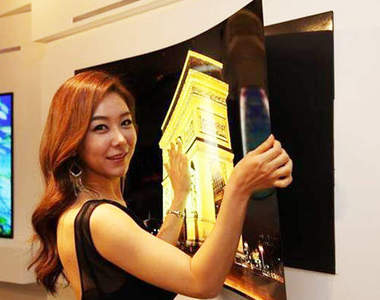 超誇張《LG Wallpaper TV 牆紙電視》0.97mm的驚人薄度