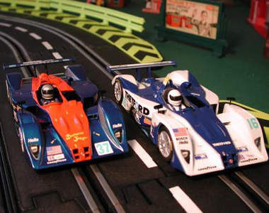 《電刷軌道車SLOTCAR》享受超極致的飆速快感