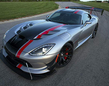 馬力645匹《Dodge Viper ACR》史上最速毒蛇誕生