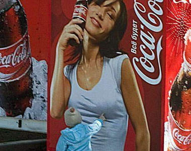 《巨乳大挑戰》用胸部夾可樂這到底是那一招?