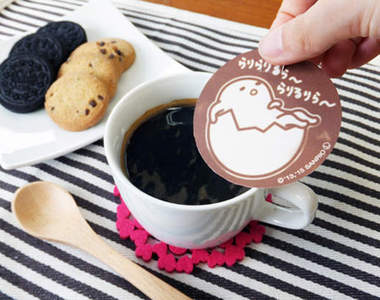 《蛋黃哥拉花紙》在家裡跟蛋黃哥一起喝下午茶