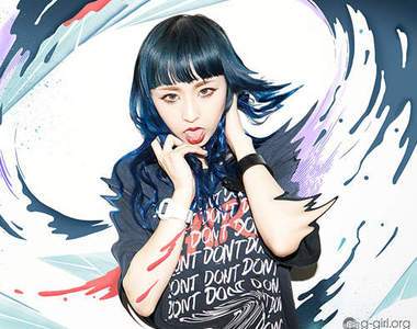 《Girl Meets ART!》鮮艷模特兒藝術動圖