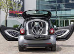 《Smart ForTwo by JBL》到底要塞幾支喇叭呢? 《Smart ForTwo by JBL》到底要塞幾支喇叭呢?