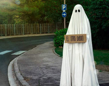 會賣萌的《床單幽靈》三更半夜看到也是會嚇死人的好嗎....