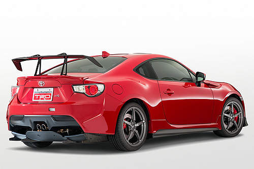 勁裝上身 Toyota 86 14r 日本親民登場