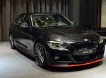 小改款《BMW 330i》在阿布達比動感變裝 小改款《BMW 330i》在阿布達比動感變裝