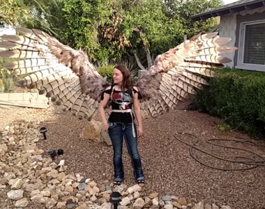 超強技術宅《自製可動式翅膀》真的可以開闔的夢幻cos神器登場