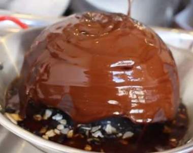 韓《爆漿咖啡巧克力球》有種小當家鍋巴料理再現的感覺♪