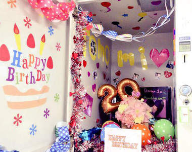 《JK們的驚喜慶生》日本女高中生流行的敲可愛慶生方式♥