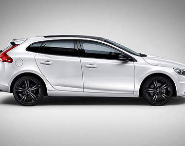 限量《Volvo V40 Carbon》穿上勁裝當然也要更會跑