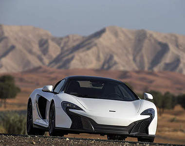 《McLaren 650S Spider Al Sahara 79》貴氣金裝要怎麼穿?