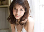 《松田るか的寫真夜現場》推定A罩杯嶄露性感的沖繩美女 《松田るか的寫真夜現場》推定A罩杯嶄露性感的沖繩美女