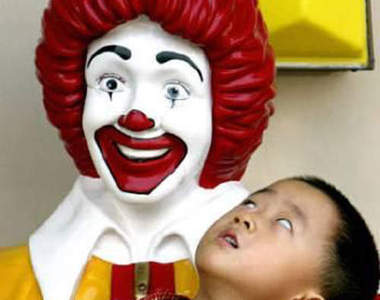 《日本麥當勞的10大都市傳說》太恐怖了 先喝一杯可樂壓壓驚?