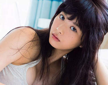 《馬場富美加的寫真夜現場》沙灘上美乳又再一次的綻放❤