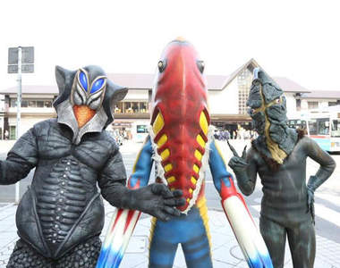 《ウルトラ怪獸散步》特攝風格的行腳節目也太搞怪了吧