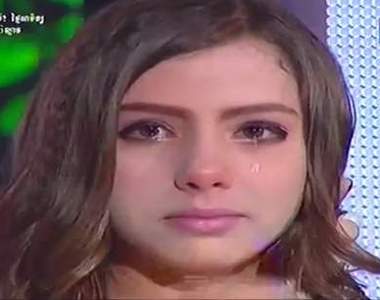 對13歲歌手《母親節惡作劇》結果激怒全球網友...