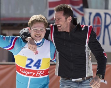 電影《飛躍奇蹟》艾格西與金鋼狼組成糟糕師徒檔