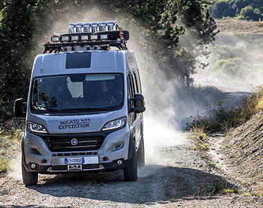 《Fiat Ducato 4x4 Expedition》這樣子去露營不會太高調嗎?
