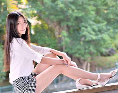 《101長腿妹張采寧》神之美腿這招果然厲害❤