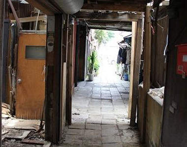 《謎之廢墟朝聖流行》光明商店街一點都不光明……