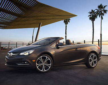《Buick Cascada Convertible》怎麼有點眼熟呢？