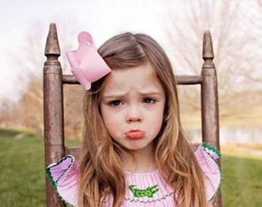 好可怕系列《妹妹的人形娃娃》被哥哥拿去做詭異的事