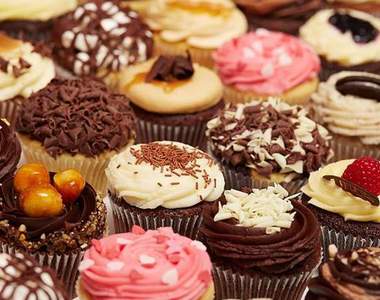 《英倫杯子蛋糕店》LOLA&#39;S Cupcakes 將在日本原宿開店啦