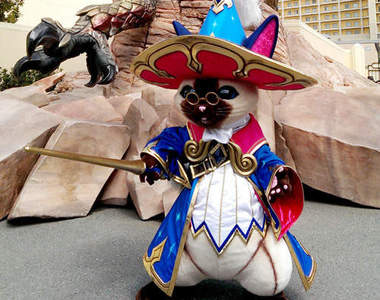 環球影城巡禮《魔物獵人、福音戰士》艾路貓好萌啊(重點錯XD)