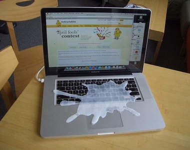 《打翻牛奶惡作劇》小心別讓今天變成你的忌日...