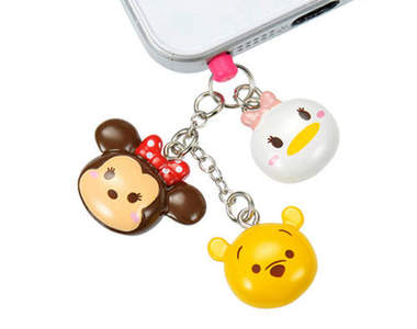 日本東京迪士尼《TSUM TSUM 手機吊飾》喜歡玩這個app遊戲的朋友一定要看看喔