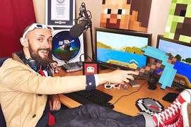 《Minecraft》最長距離旅人鬍子老爹 這可說是最酷的玩家之一了 《Minecraft》最長距離旅人鬍子老爹 這可說是最酷的玩家之一了