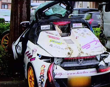 《LoveLive痛車車禍》為什麼非要等到撞爛了才有人關心(〒ω〒)