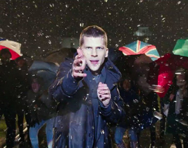 《出神入化2》首隻預告 為什麼周杰倫也變出來了？！