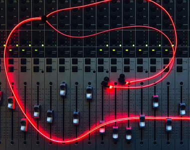 《Glow 發光耳機》這在停電的時候最好用了啊（喂）